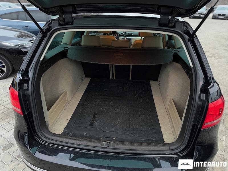 2011 Volkswagen Passat — Miniatură 20