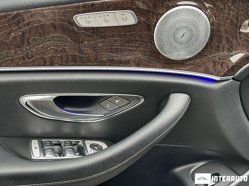 2016 Mercedes E 200 — Miniatură 15
