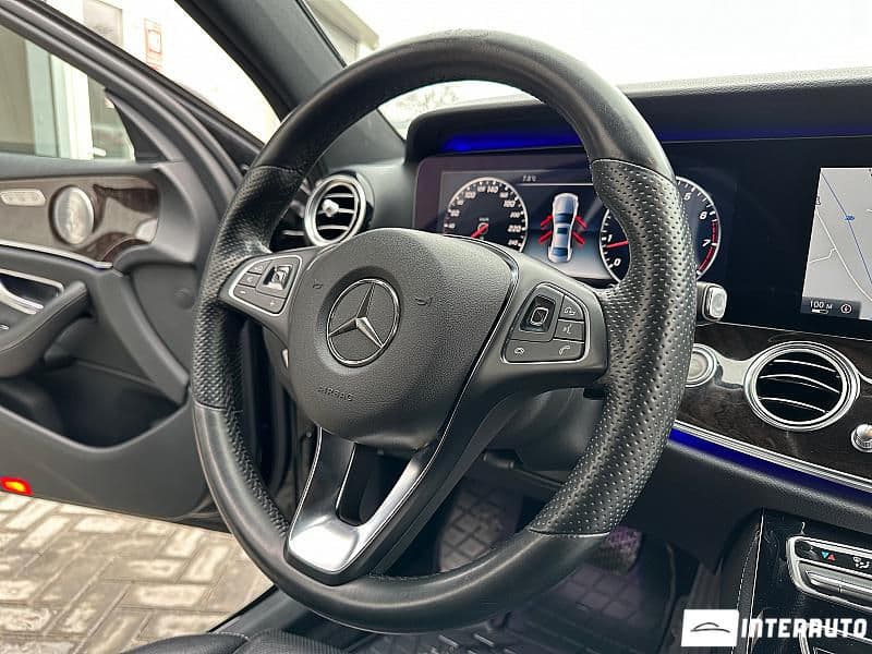2016 Mercedes E 200 — Miniatură 8