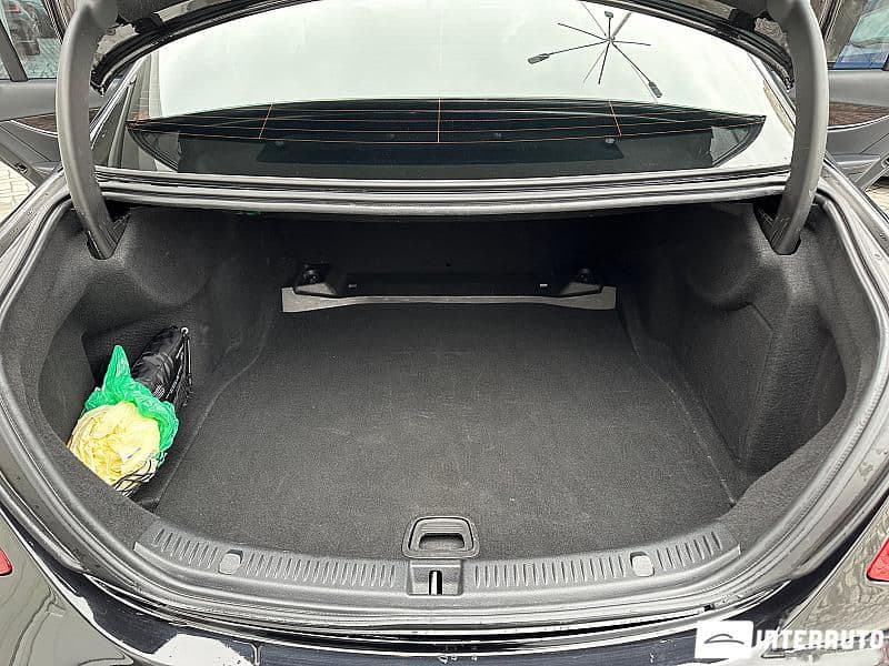 2016 Mercedes E 200 — Miniatură 18