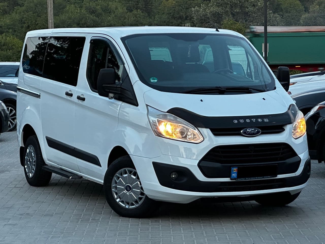 2015 Ford Transit — Miniatură 3