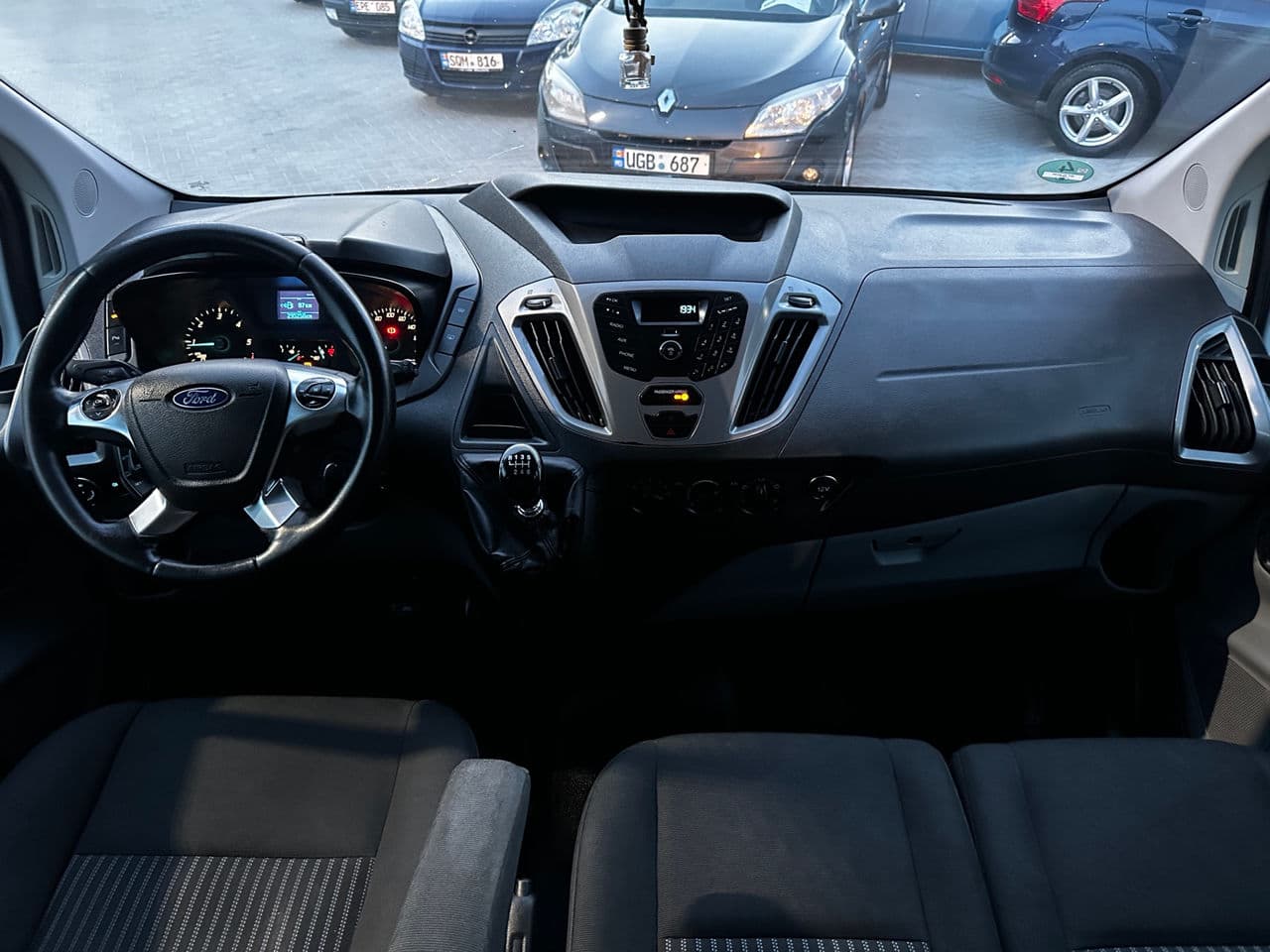 2015 Ford Transit — Miniatură 8