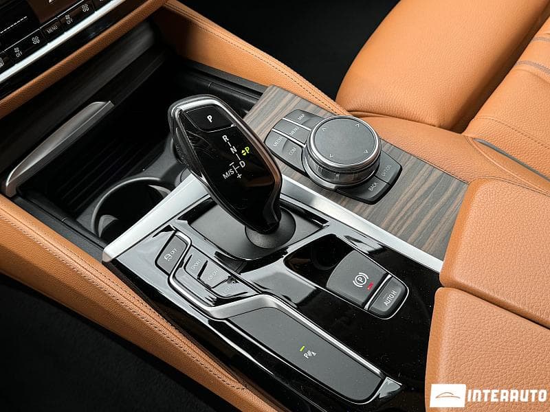 BMW 520 2017 — Миниатюра 13
