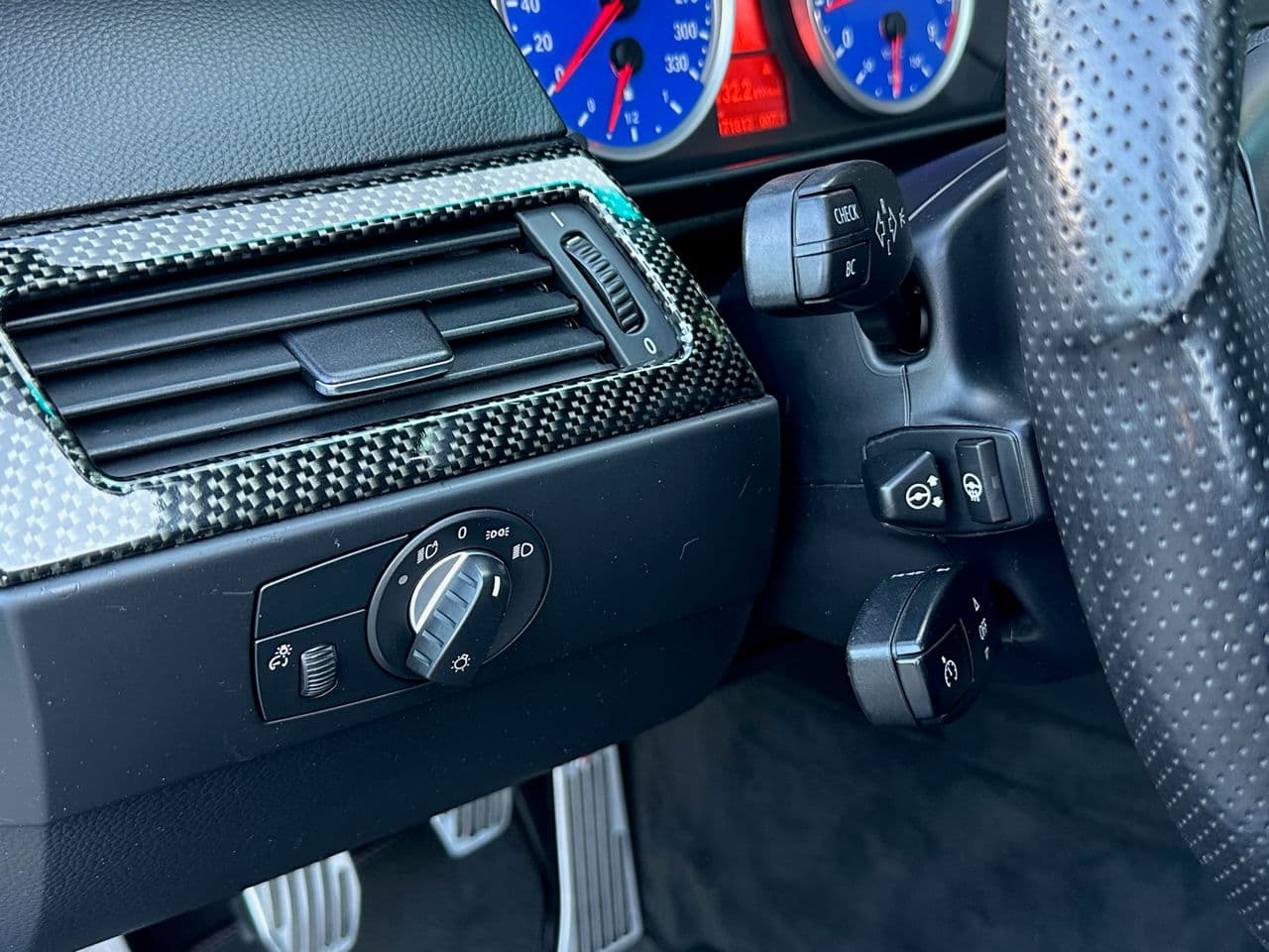 BMW M5 2008 — Миниатюра 11