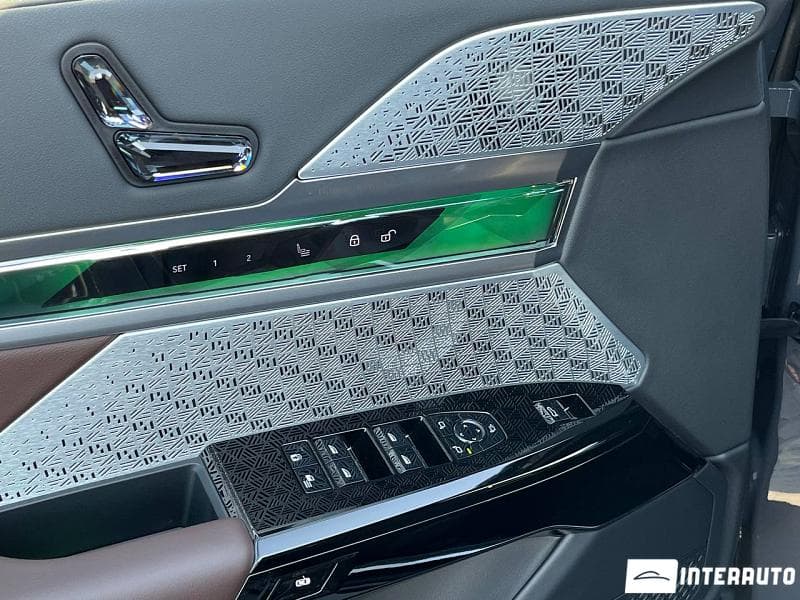 2023 BMW 740 — Miniatură 5