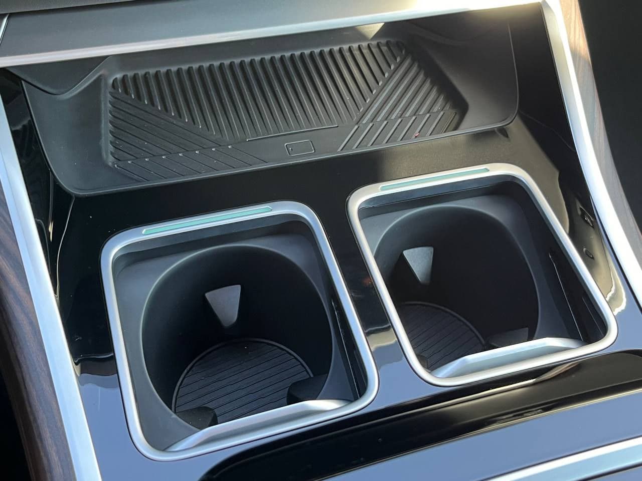 2023 BMW 740 — Miniatură 16