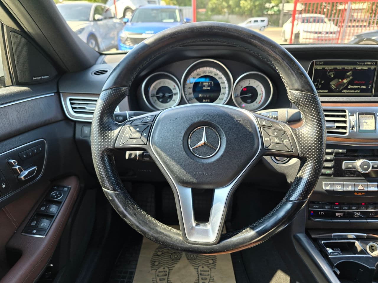 Mercedes E 250 2013 — Миниатюра 9
