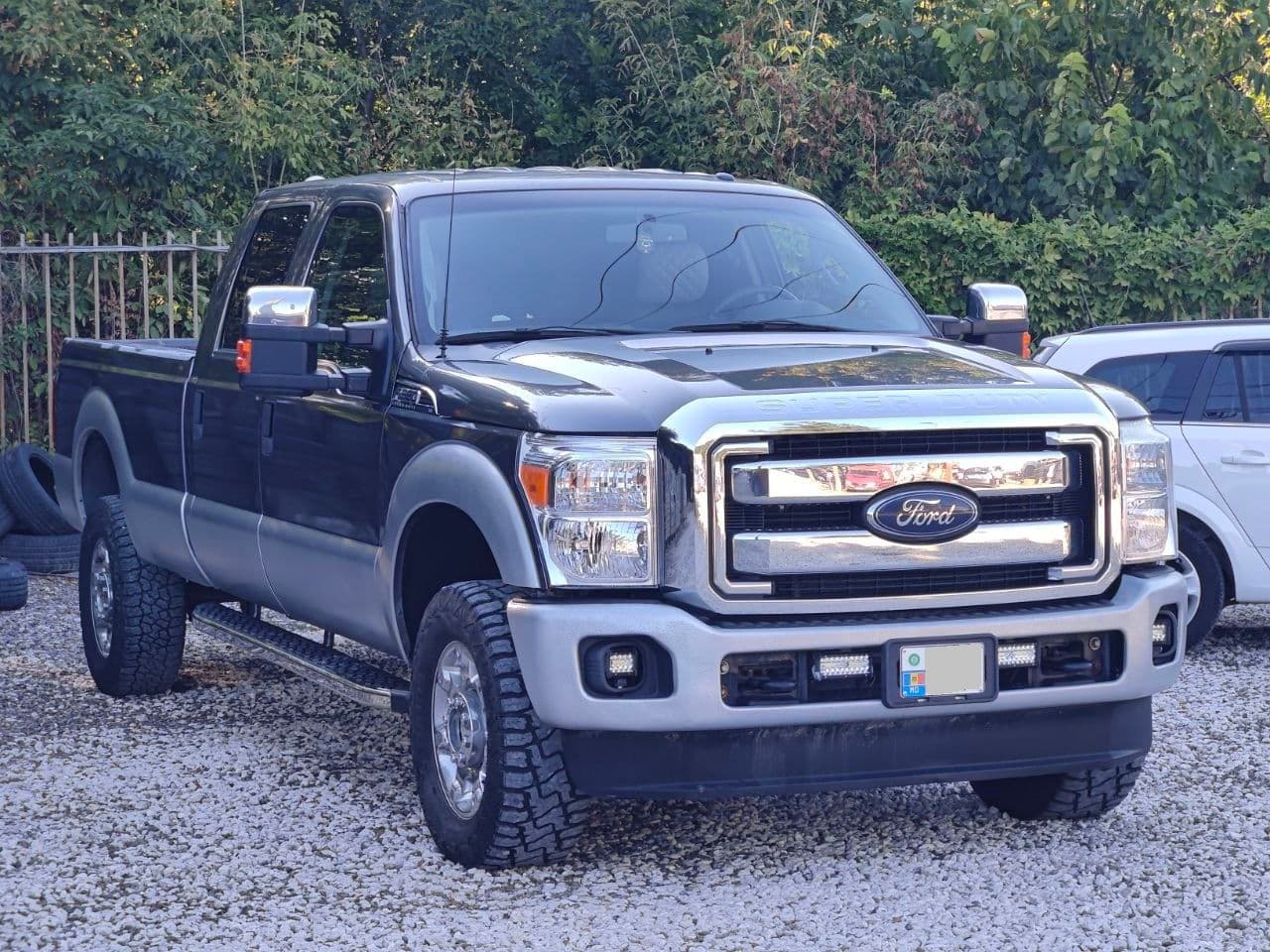 2013 Ford F350 — Miniatură 3
