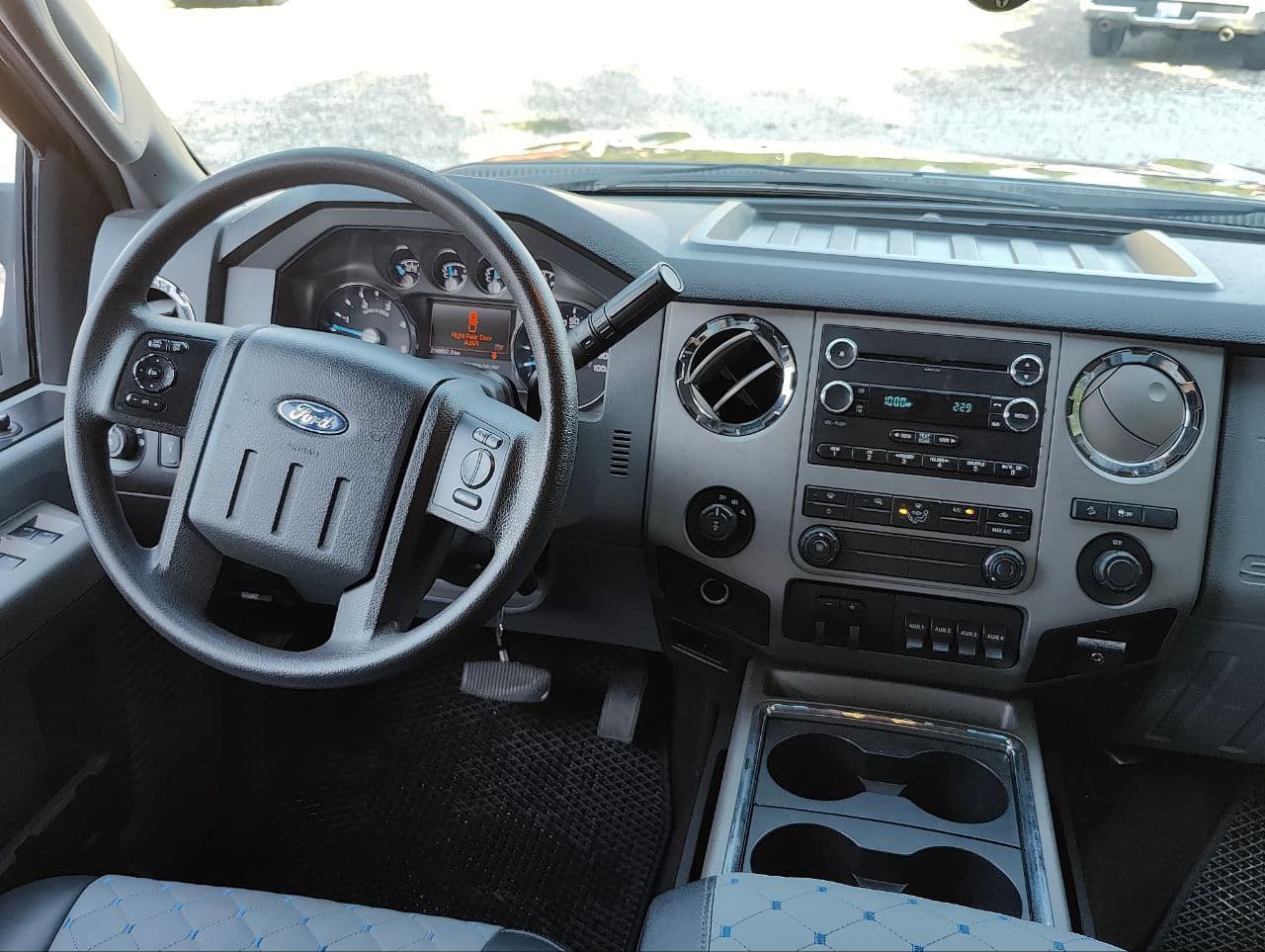 2013 Ford F350 — Miniatură 11