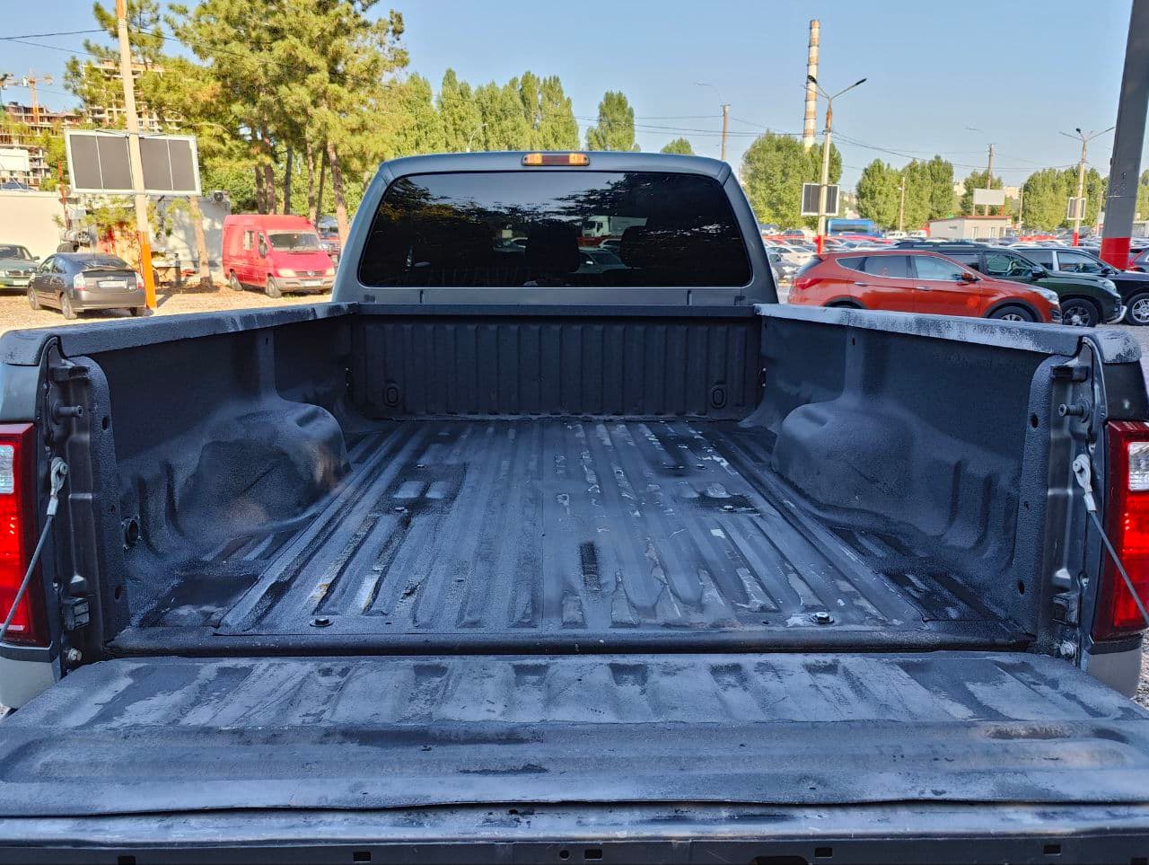 2013 Ford F350 — Miniatură 5