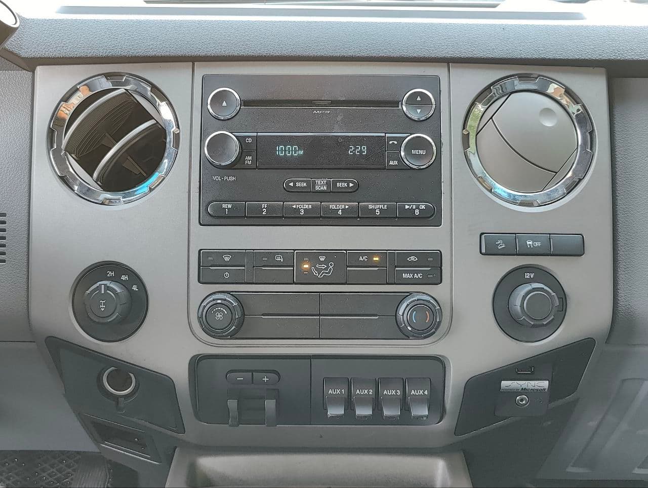 2013 Ford F350 — Miniatură 13