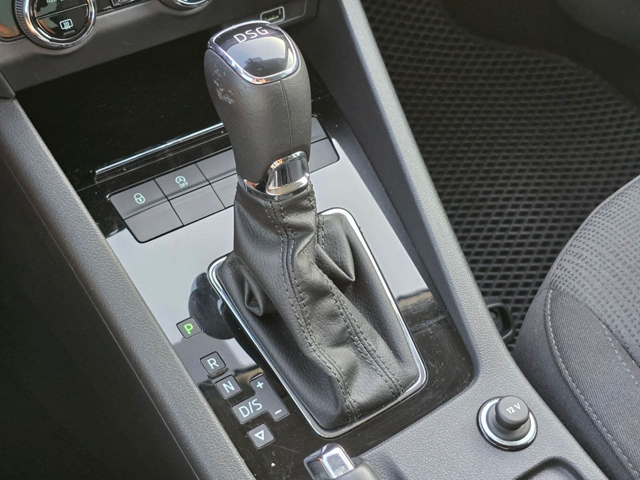 2019 Skoda Octavia — Miniatură 12