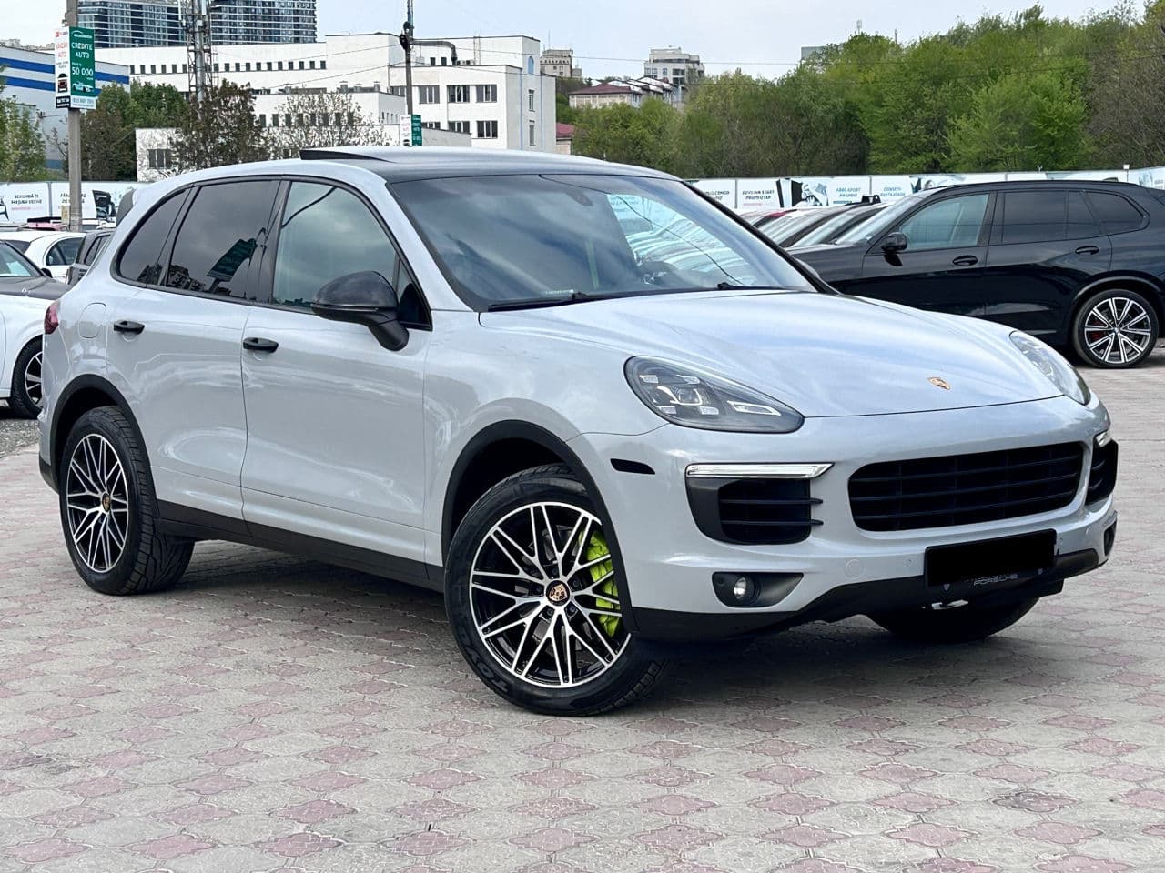 2016 Porsche Cayenne S Hybrid — Miniatură 4
