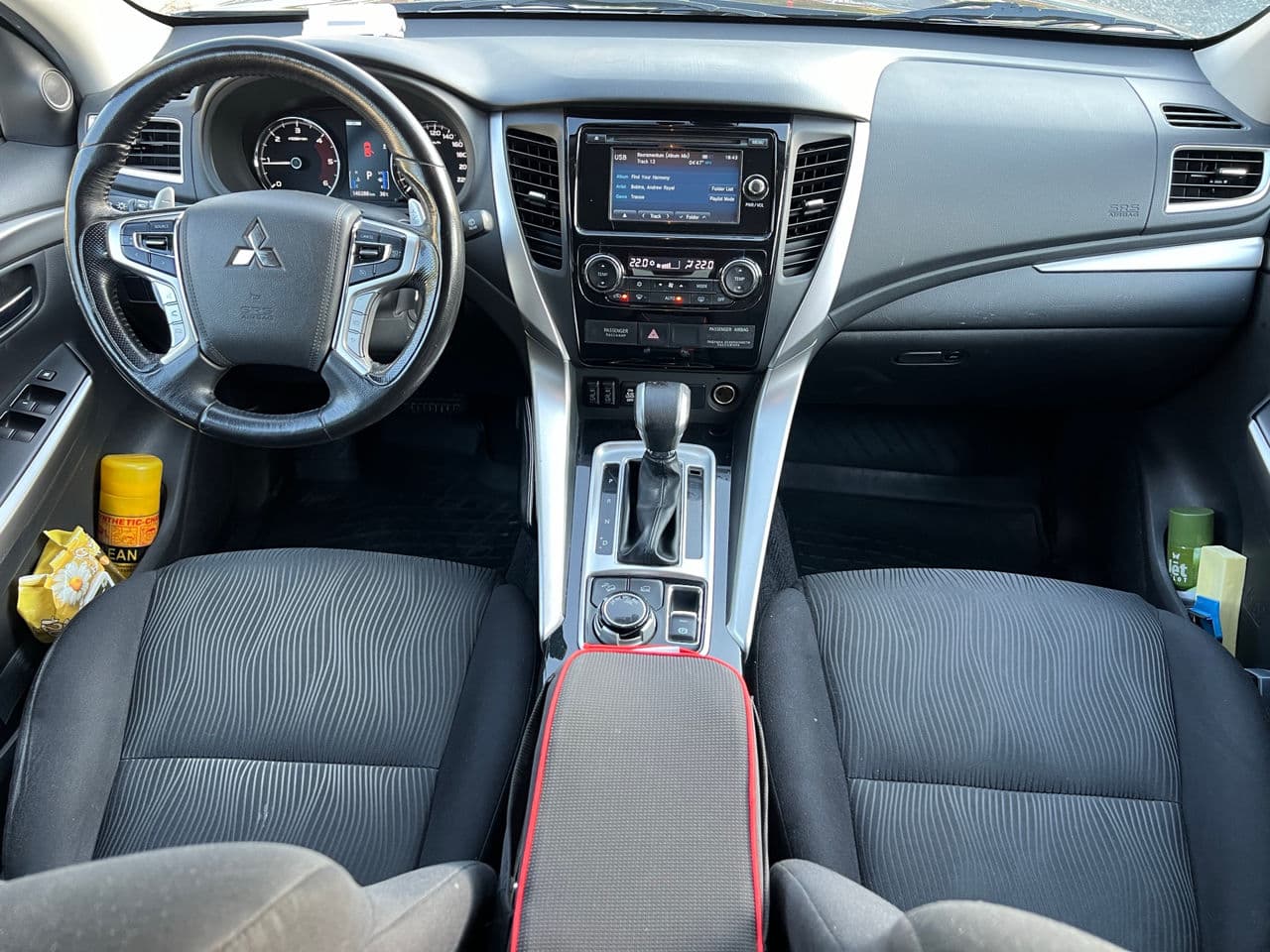 2016 Mitsubishi Pajero Sport — Miniatură 9