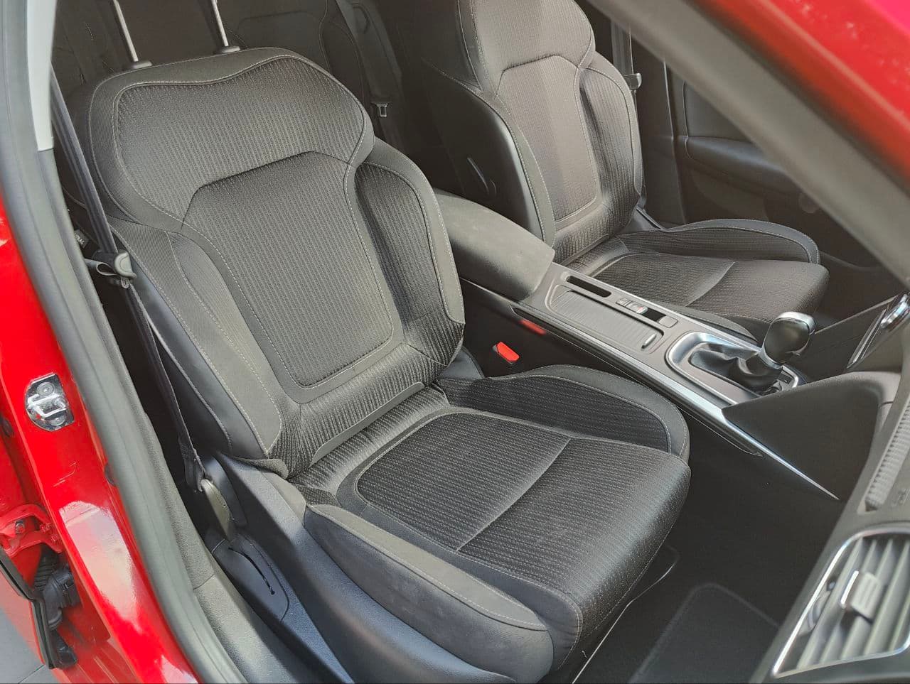 2019 Renault Megane — Miniatură 7