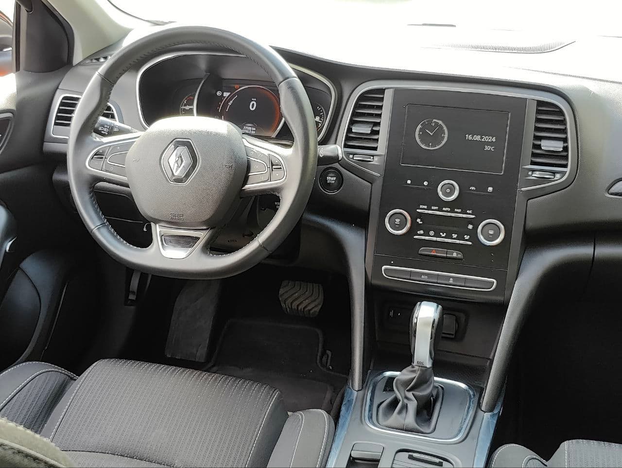 2019 Renault Megane — Miniatură 10