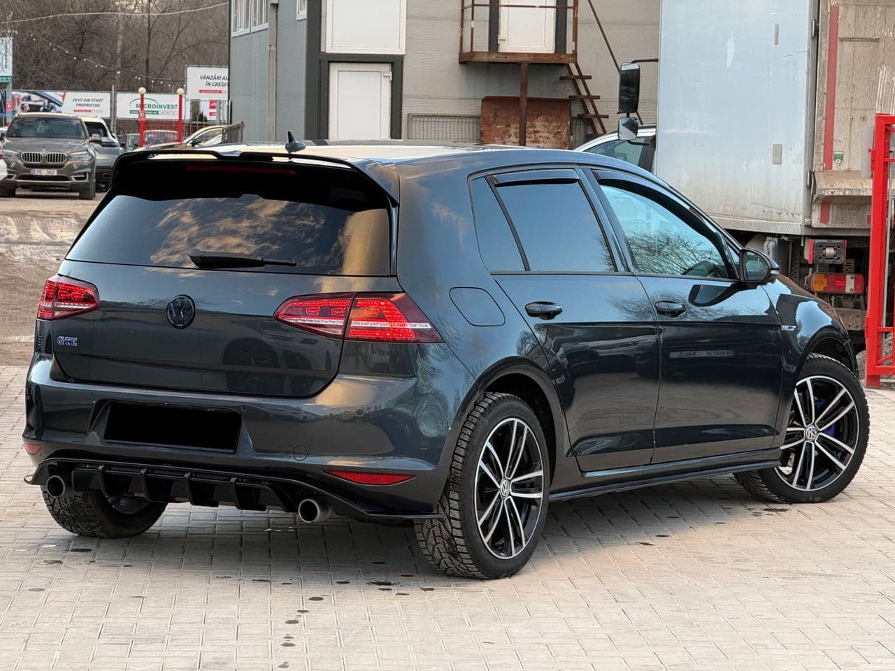 2015 Volkswagen Golf GTE — Miniatură 2