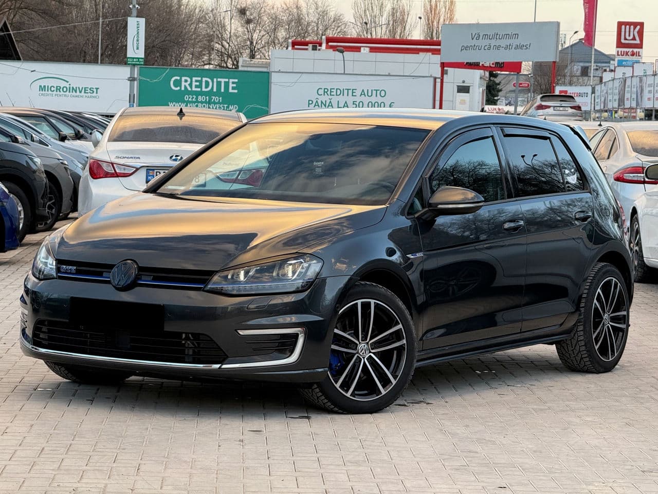 2015 Volkswagen Golf GTE — Miniatură 3