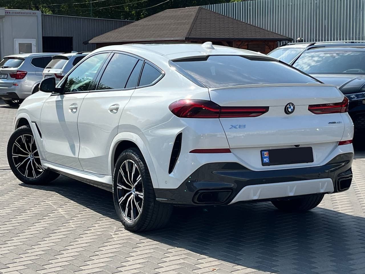 2020 BMW X6 4.0i — Miniatură 4