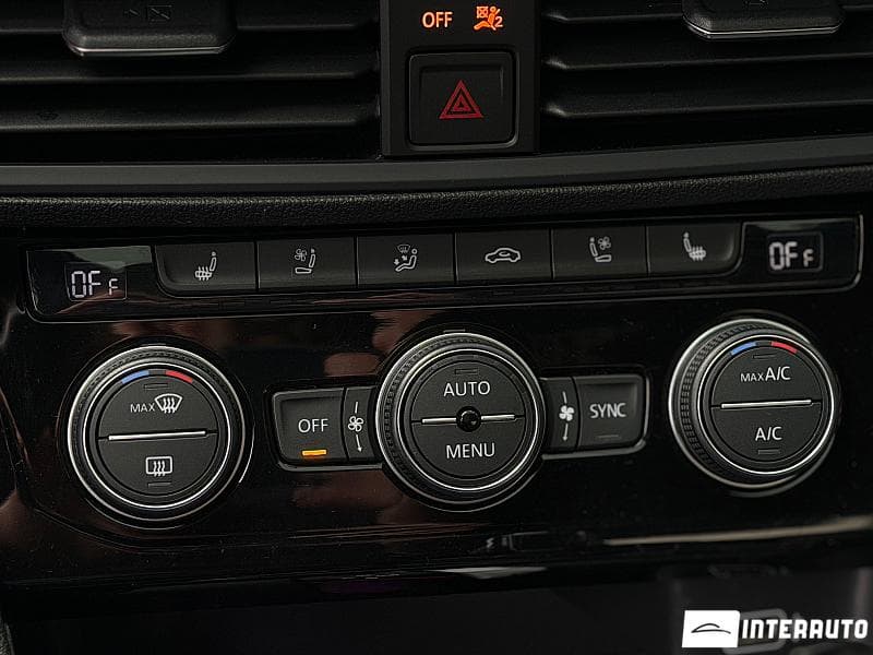 2019 Volkswagen Jetta GLI — Miniatură 15