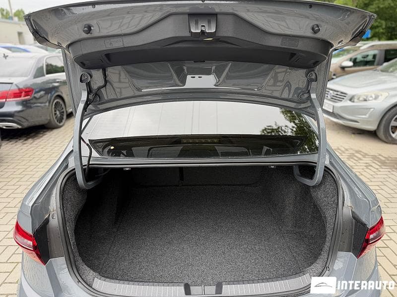 2019 Volkswagen Jetta GLI — Miniatură 21
