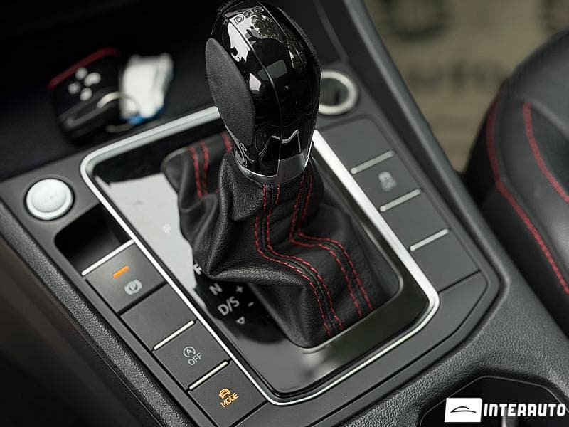 2019 Volkswagen Jetta GLI — Miniatură 16