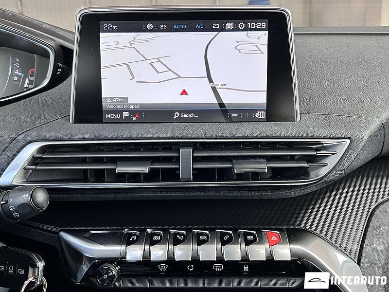 2018 Peugeot 3008 — Miniatură 10