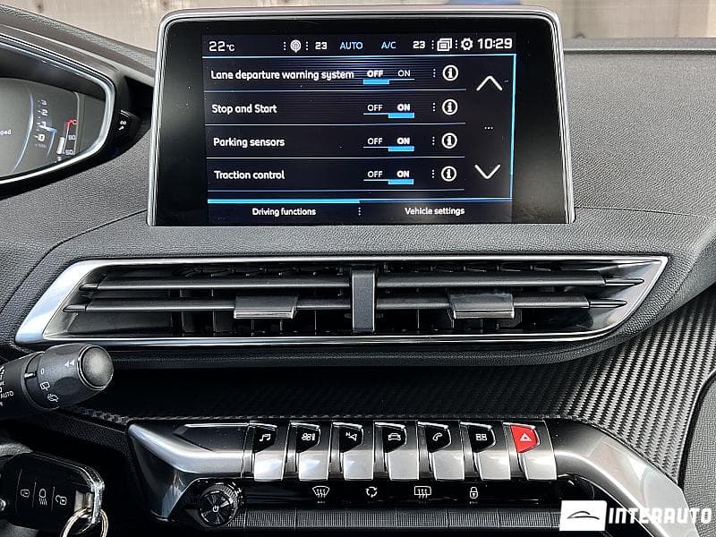 2018 Peugeot 3008 — Miniatură 11