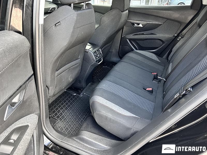 2018 Peugeot 3008 — Miniatură 15