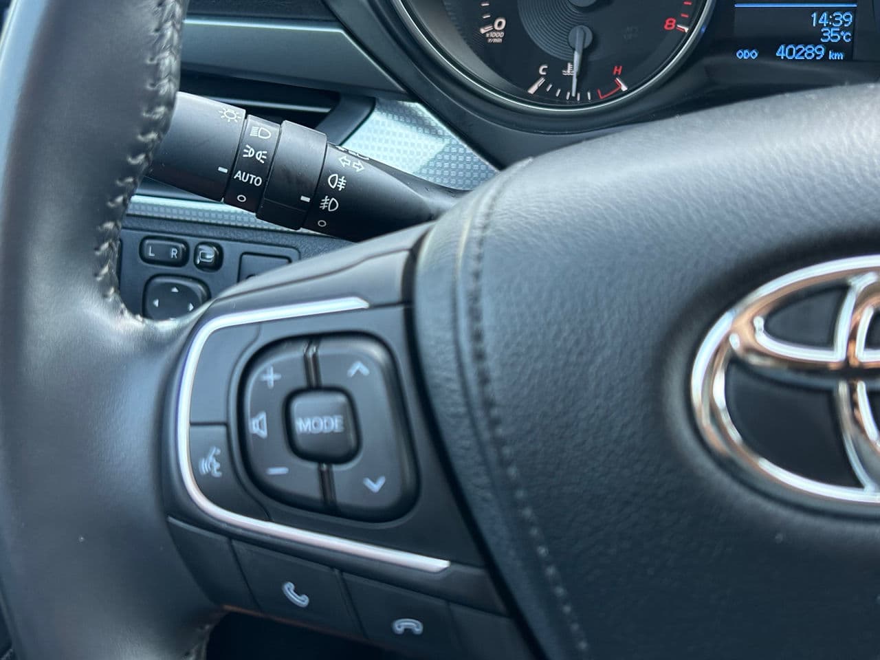 Toyota Avensis 2016 — Миниатюра 8