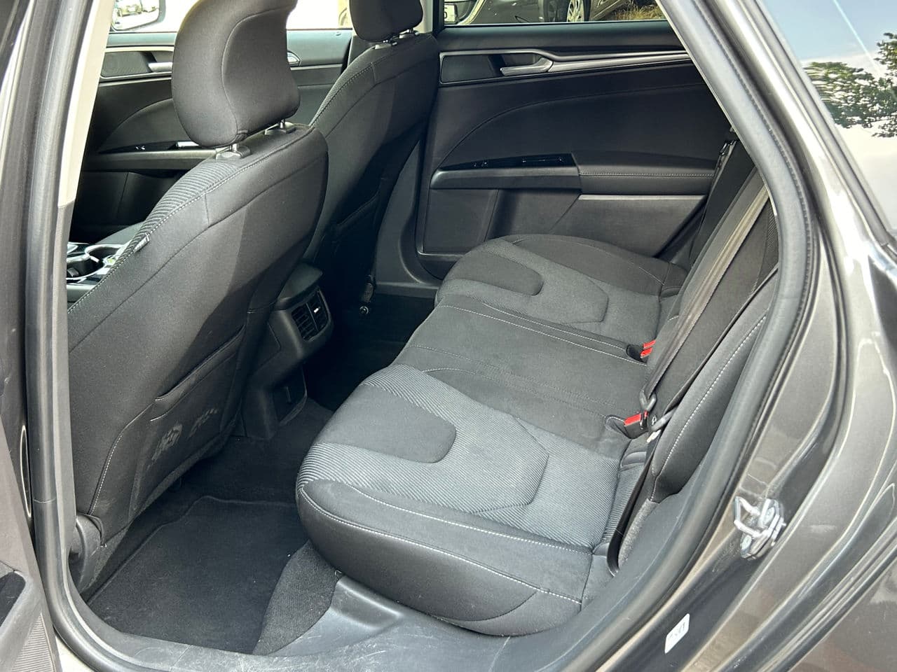 Ford Mondeo 2016 — Миниатюра 17