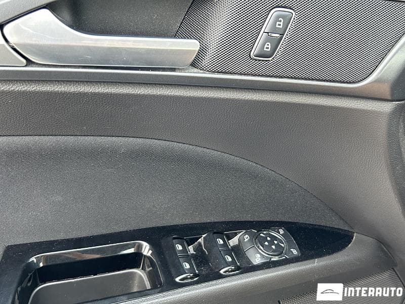 Ford Mondeo 2016 — Миниатюра 7