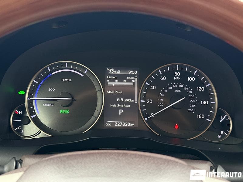 Lexus ES 300h 2016 — Миниатюра 9