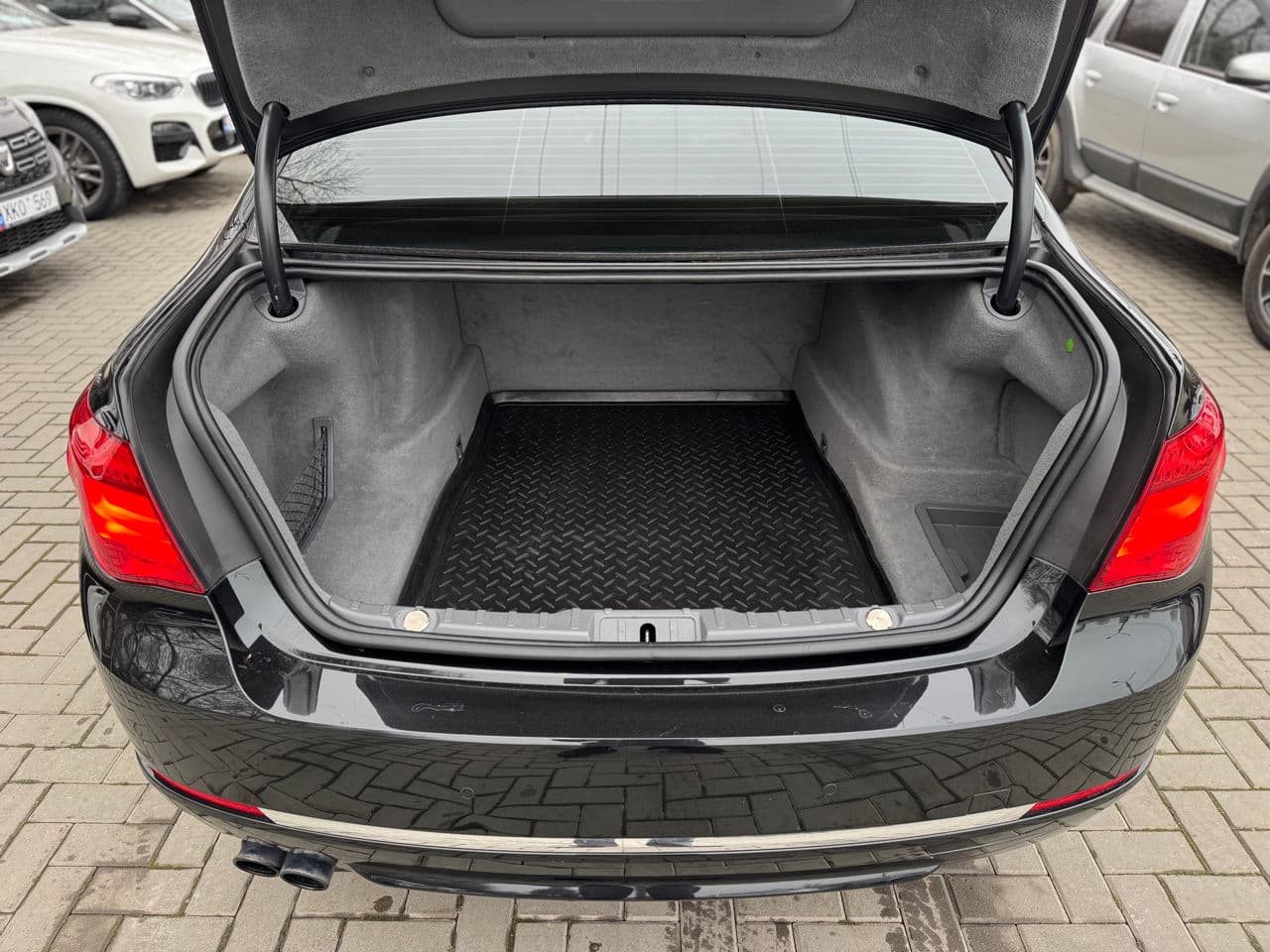 BMW 730 2014 — Миниатюра 5
