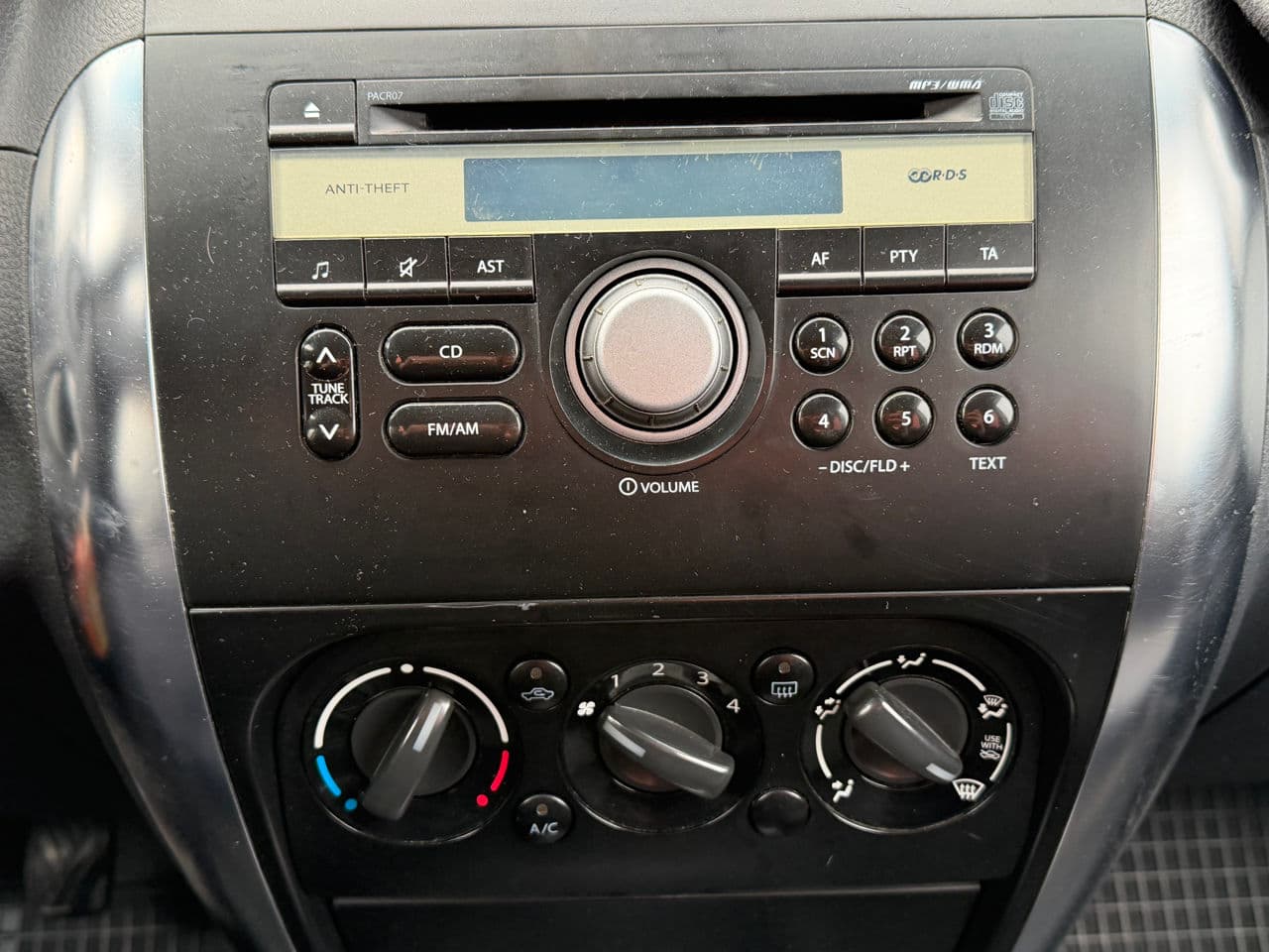 2010 Suzuki SX4 — Miniatură 12