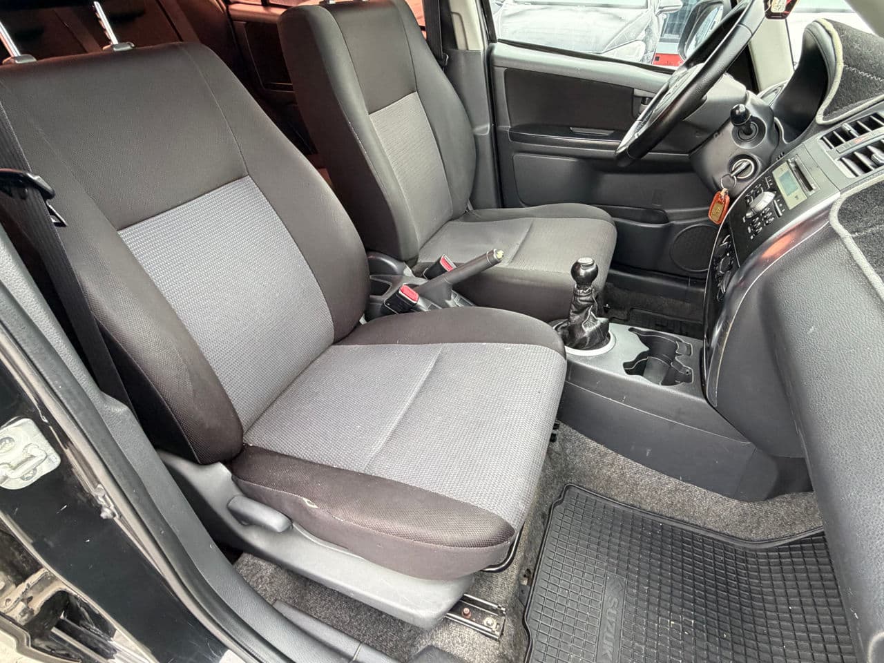 2010 Suzuki SX4 — Miniatură 14