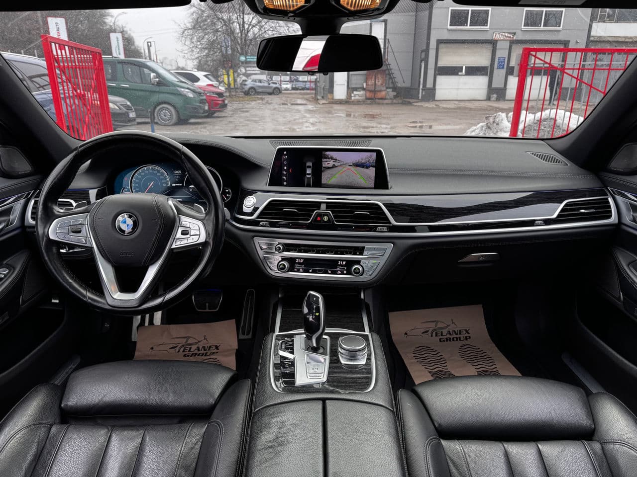 2017 BMW 740e — Miniatură 8