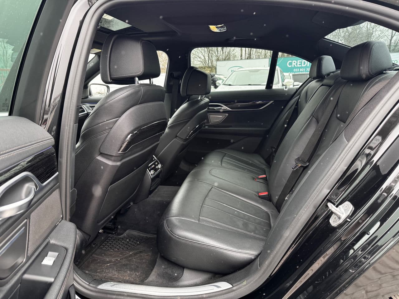 2017 BMW 740e — Miniatură 20