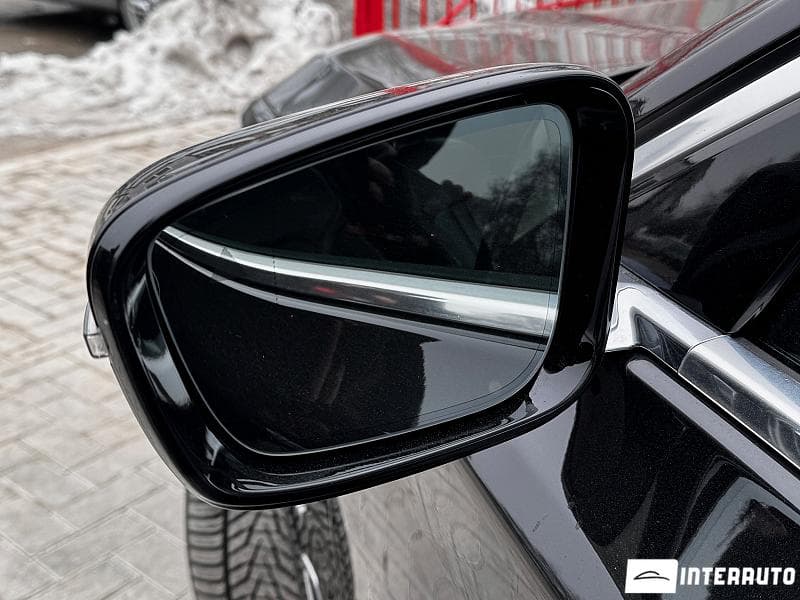 2017 BMW 740e — Miniatură 23