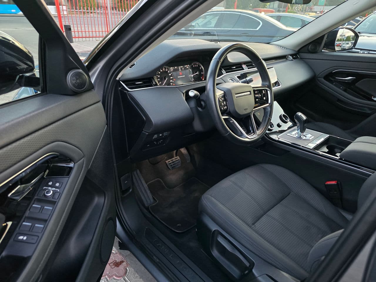 2021 Land Rover Range Rover Evoque — Miniatură 6