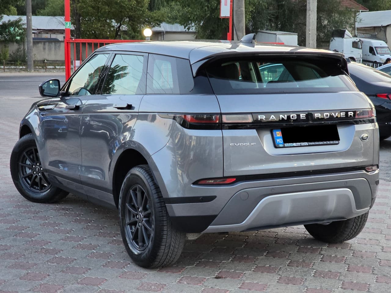 2021 Land Rover Range Rover Evoque — Miniatură 2