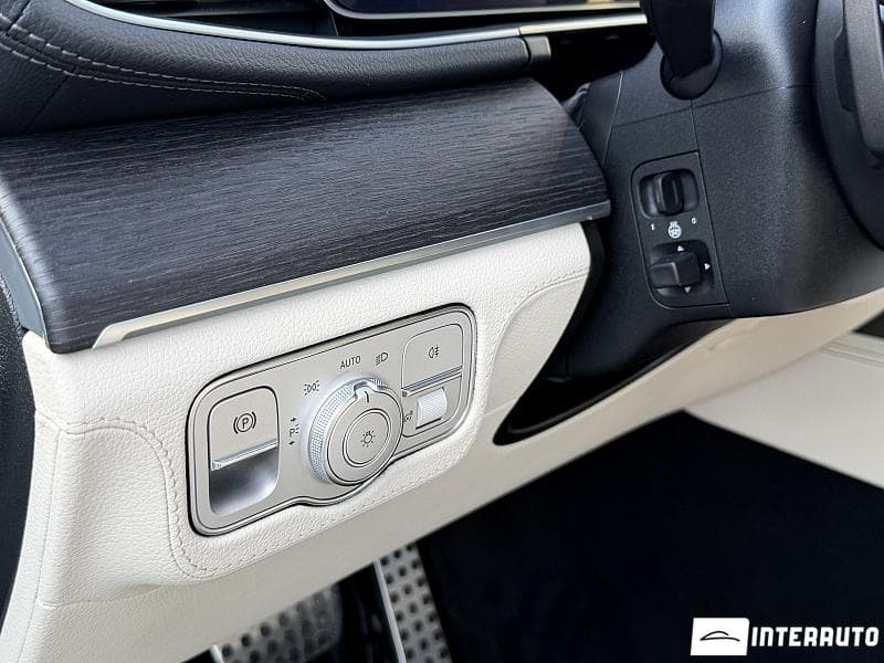 2022 Mercedes GLS 580 — Miniatură 13