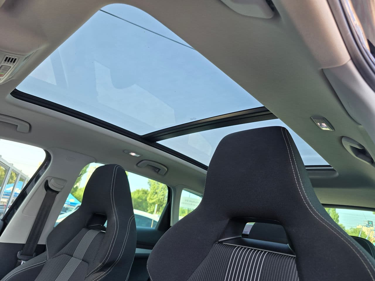2018 Skoda Karoq — Miniatură 14