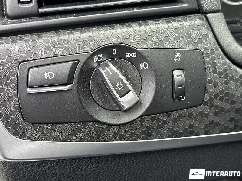 2015 BMW 528 — Miniatură 20
