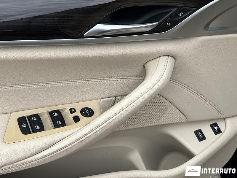 2019 BMW 530e — Miniatură 6