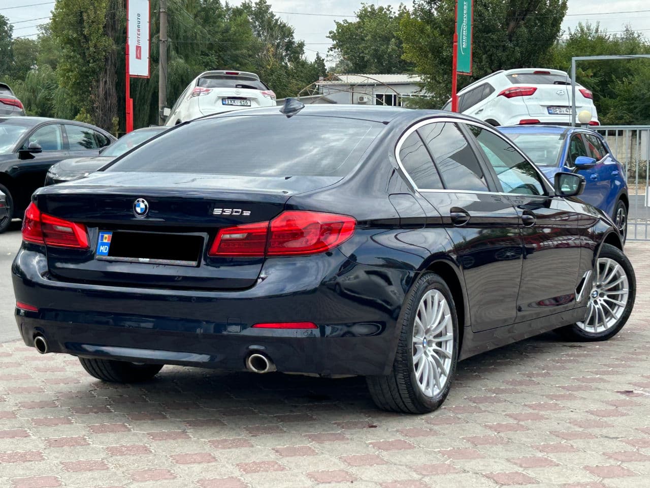 2019 BMW 530e — Miniatură 3