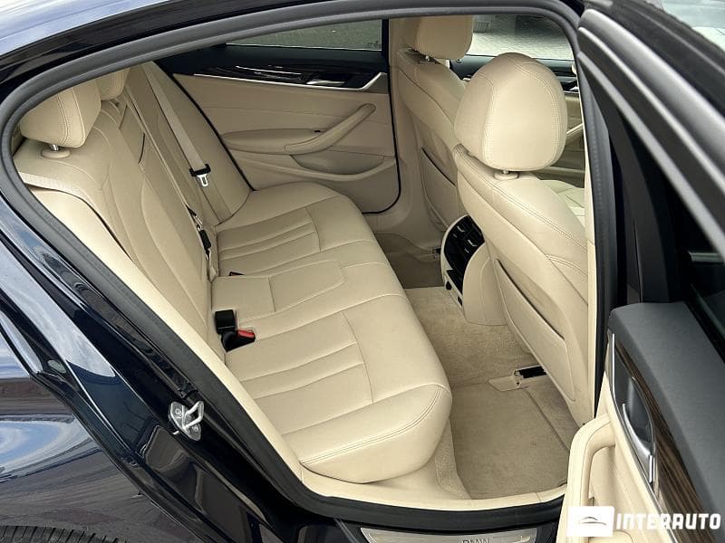 2019 BMW 530e — Miniatură 15