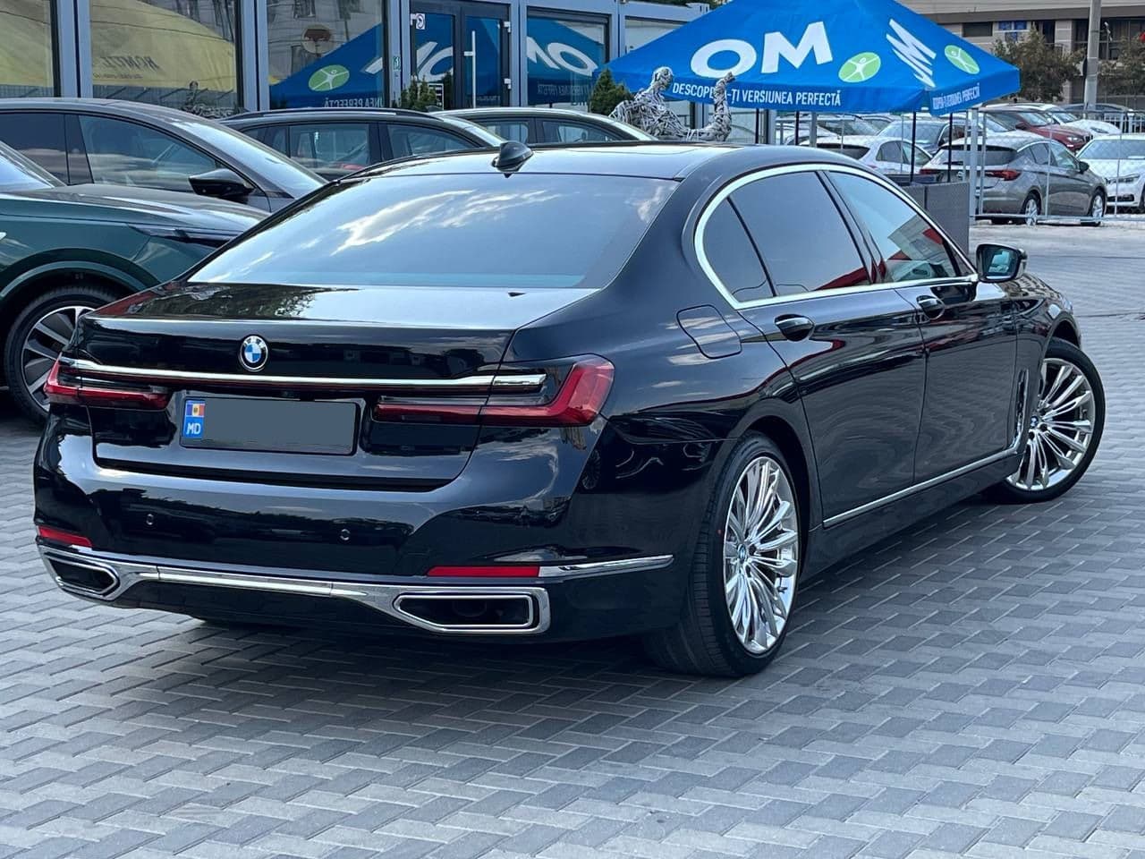 2020 BMW 745e — Miniatură 4