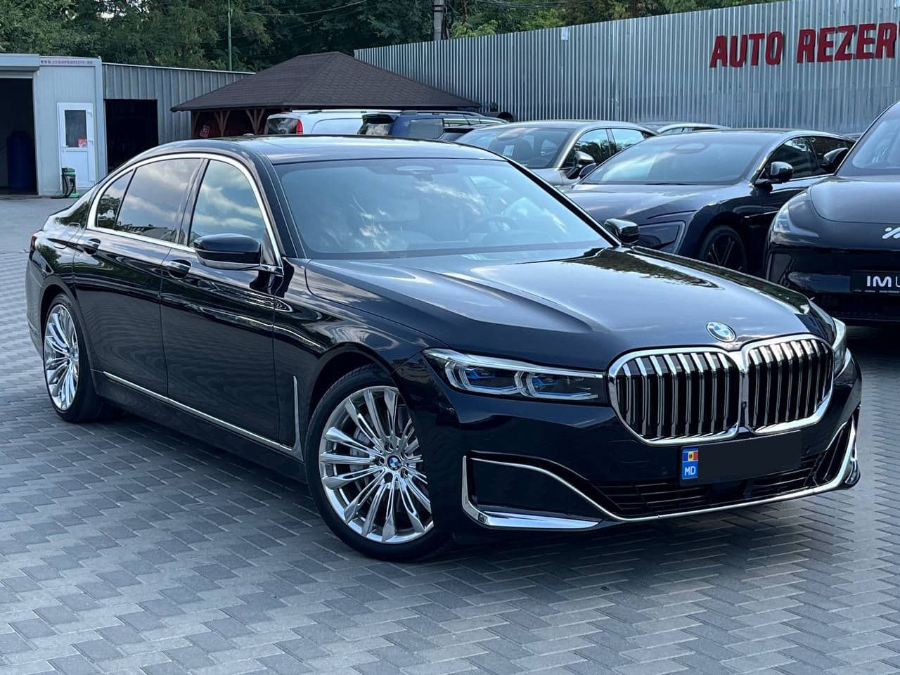 2020 BMW 745e — Miniatură 3