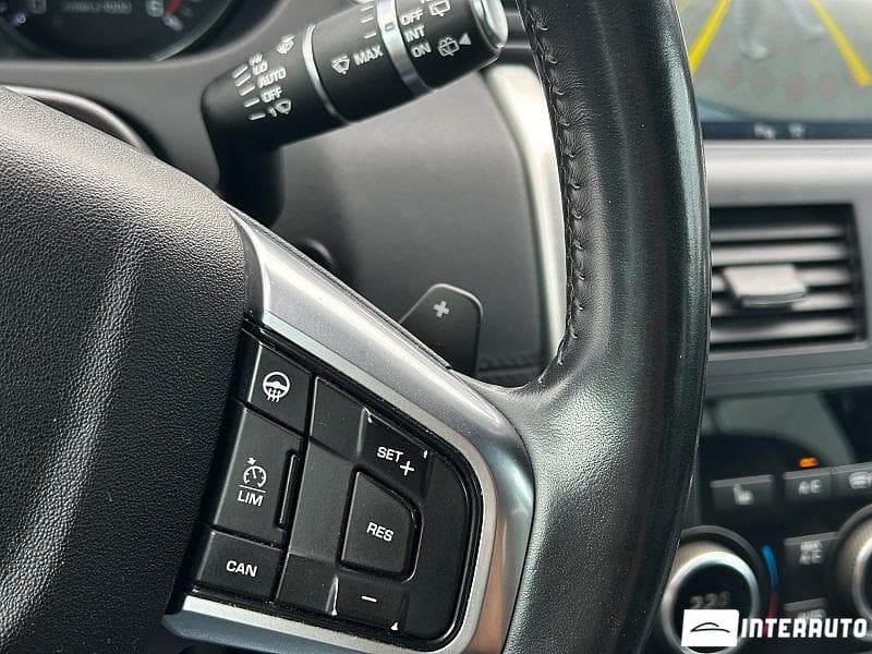 Land Rover Discovery Sport 2016 — Миниатюра 11